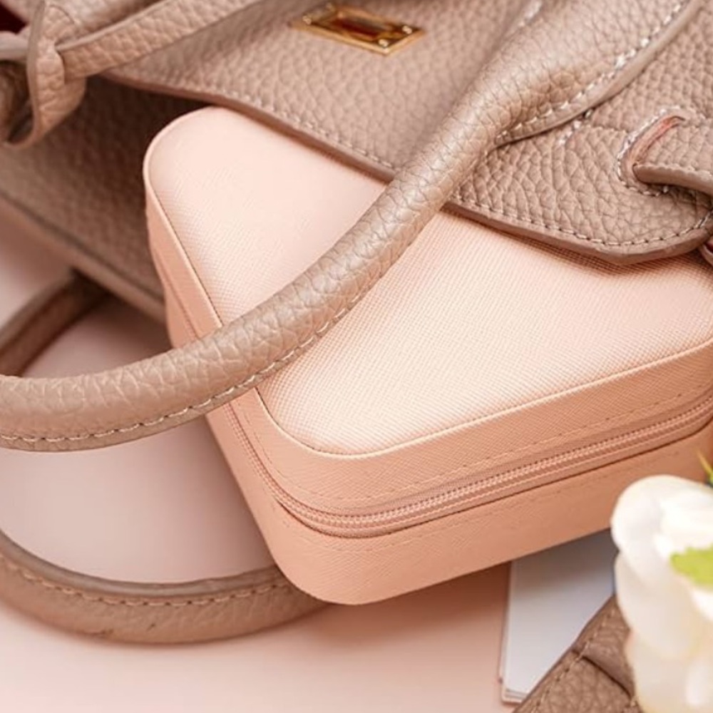 Mini Portable Pink Travel Jewelry Case - Picture 10 of 10